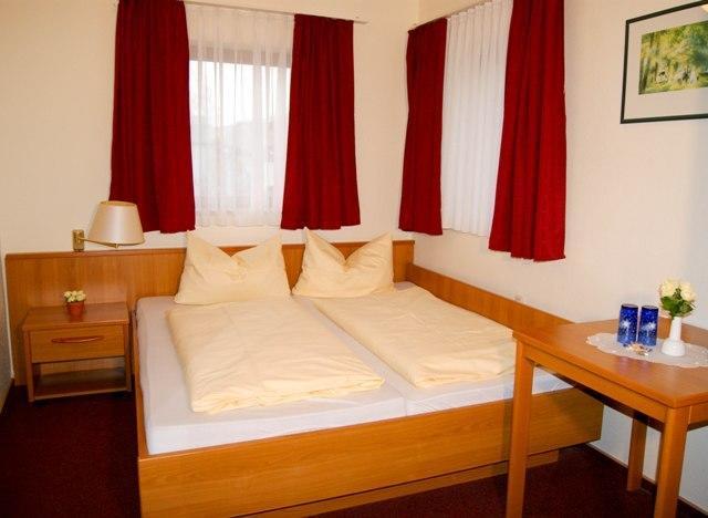 Hotel Schonunger Bucht Waigolshausen Buitenkant foto