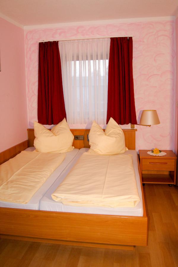 Hotel Schonunger Bucht Waigolshausen Kamer foto