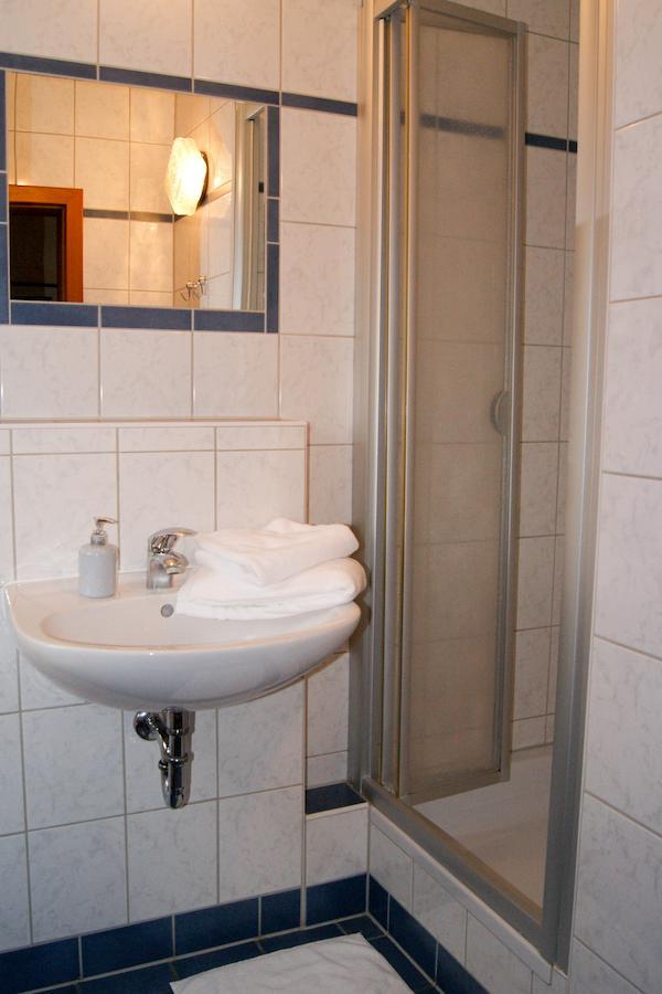 Hotel Schonunger Bucht Waigolshausen Kamer foto